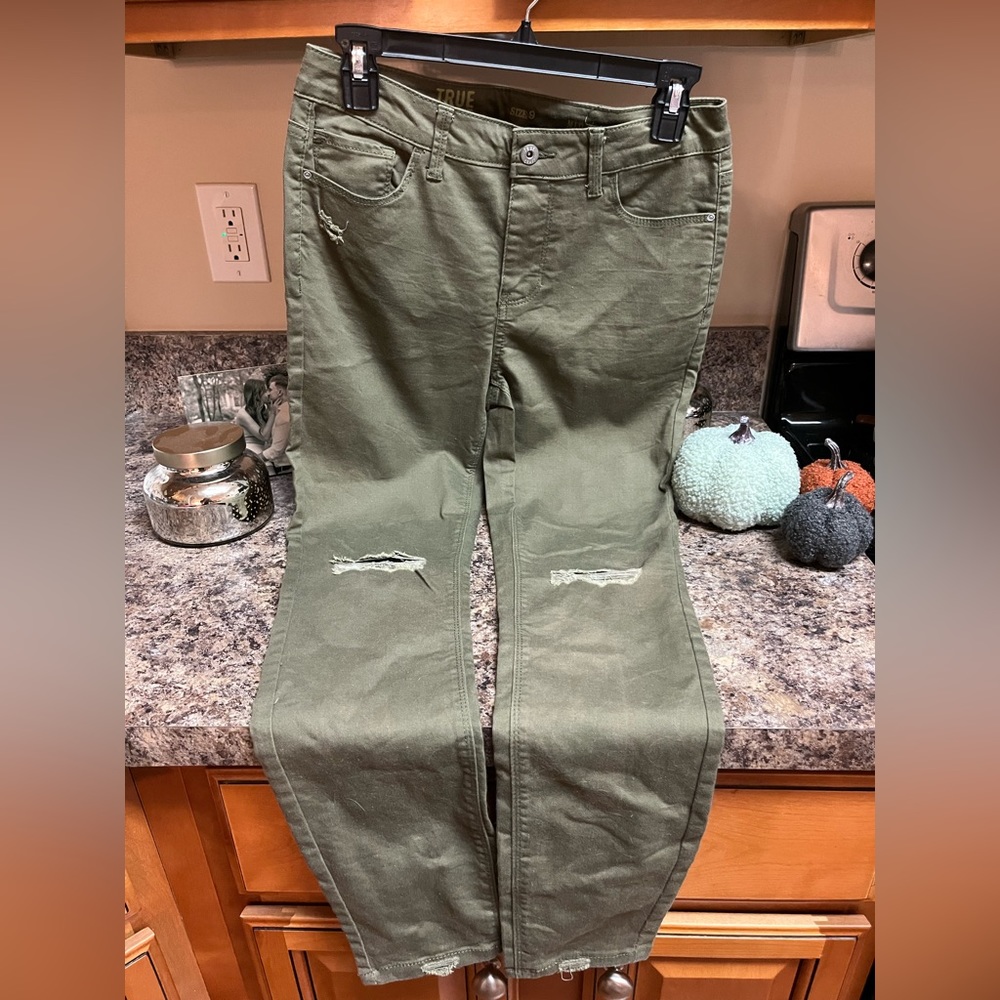 Camo Green True Craft Ripped Jeans, mid rise skinny back to school jeans